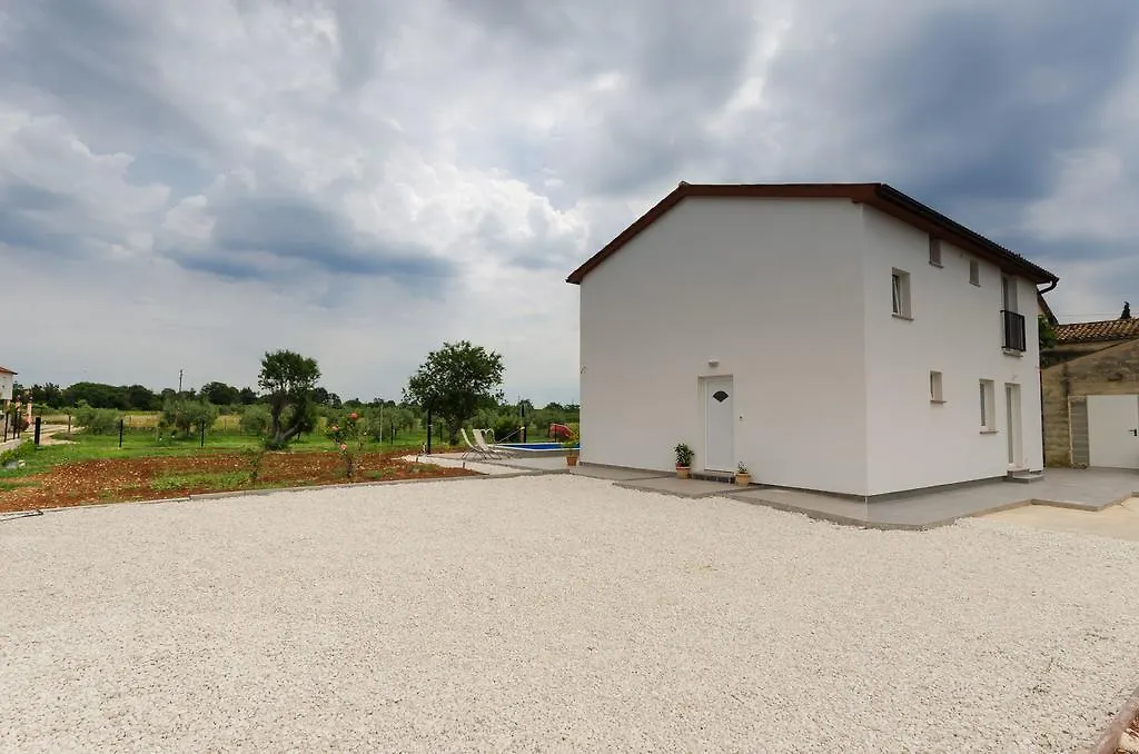 House Andrej Villa Pula 0*,